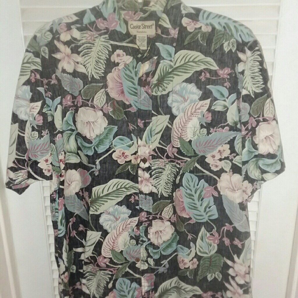 Cooke Street of Honolulu men's aloha shirt